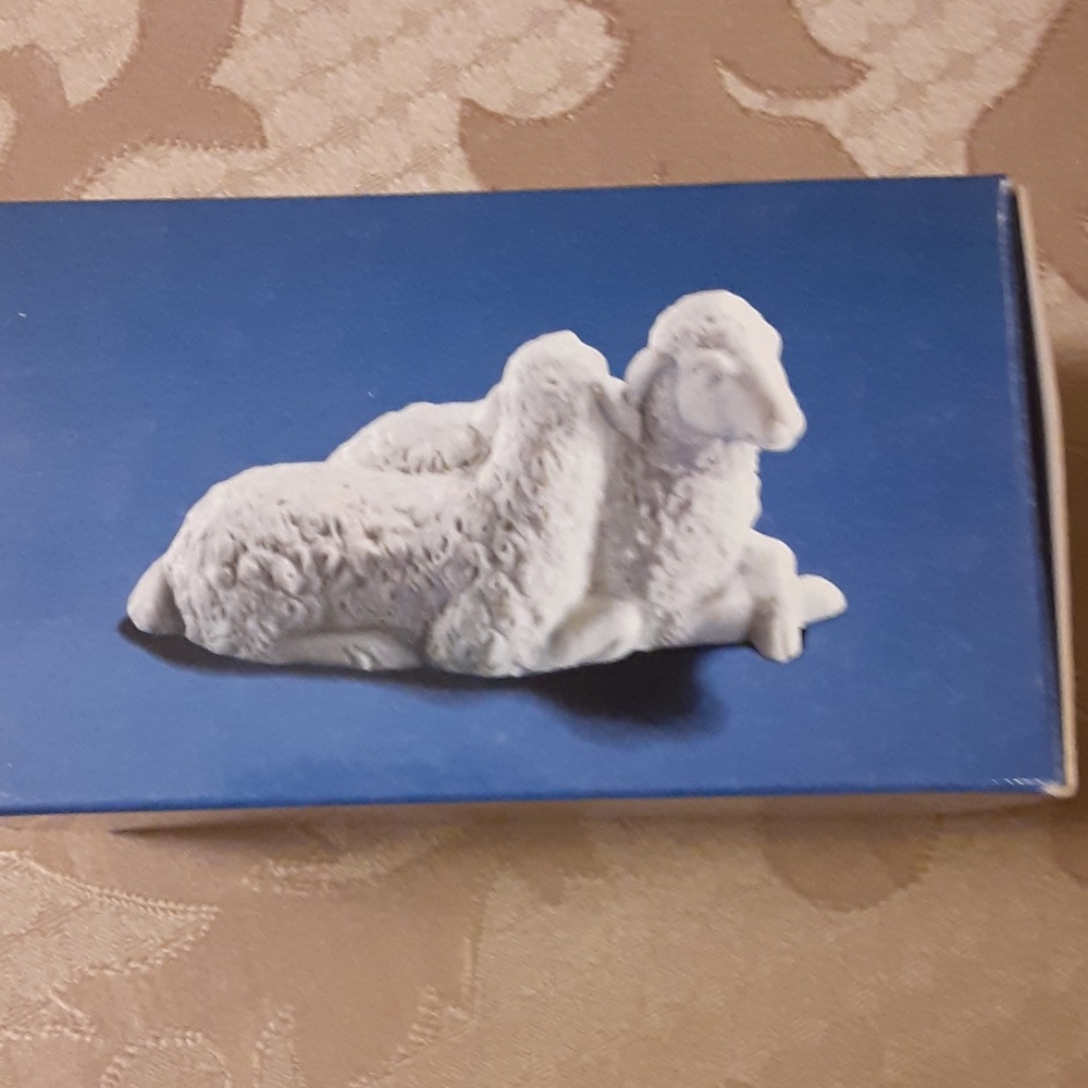 Nativity Avon Collectible The Sheep Porcelain Figurine